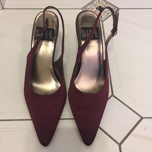 Dark red satin heels 7M